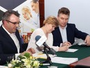 Uroczyste podpisanie umów