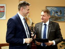 Marszałek Adam Jarubas i Dariusz Skiba, burmistrz Bodzentyna