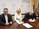 Umowy na świetlice środowiskowe oraz aktywizację zawodową i społeczną