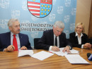     Prospołeczne projekty skierowane do dorosłych, młodzieży i dzieci