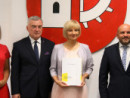 Na rozwój bazy sportowej i szkolnej w gminach Słupia Konecka i Stąporków