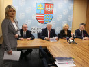 Uroczyste podpisanie umów w dn. 31.01.2020 r., na projekty dotyczące opieki zdrowotnej w ramach  Regionalnego Programu Operacyjnego Woj. Świętokrzyskiego 2014 - 2020. 
