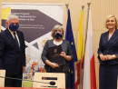 Marszałek Andrzej Bętkowski i Wicemarszałek Renata Janik podpisali umowy na  dofinansowanie 10 projektów RPO, z których skorzysta blisko 1100  mieszkańców regionu świętokrzyskiego.