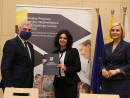 Marszałek Andrzej Bętkowski i Wicemarszałek Renata Janik podpisali umowy na  dofinansowanie 10 projektów RPO, z których skorzysta blisko 1100  mieszkańców regionu świętokrzyskiego.