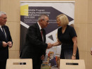 Marszałek Woj. Świętokrzyskiego Andrzej Bętkowski oraz Wicemarszałek Woj. Świętokrzyskiego Renata Janik podpisali umowy na dofinansowanie 12 projektów RPO, z których skorzysta blisko 1100 osób.