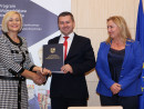 Wicemarszałek Renata Janik podpisała dziś umowy na dofinansowanie 15 projektów społecznych RPOWŚ 2014-2020. 