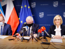 Od lewej: Dyrektor Departamentu Inwestycji i Rozwoju Jacek Sułek, Marszałek Województwa Świętokrzyskiego Andrzej Bętkowski i Wicemarszałek Województwa Świętokrzyskiego Renata Janik