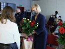 kwiaty-wreczane-wicemarszalek-Renacie-Janik