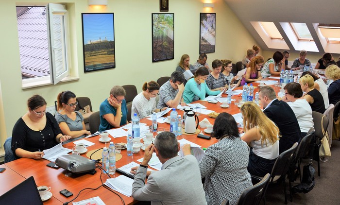 Departament Wdrażania EFS zaprasza na warsztaty, dotyczące tworzenia projektów z zakresu usług społecznych