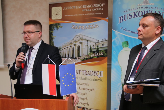 Przemawia Grzegorz Orawiec - dyr. Departamentu Polityki Regionalnej Urzędu Marszałkowskiego Województwa Świętokrzyskiego