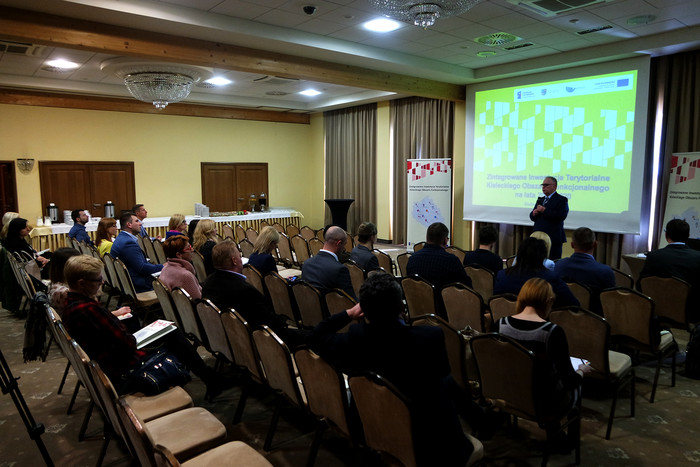 Spotkanie informacyjne na temat dofinansowania projektów ZIT współfinansowanych z EFS w 2017 roku