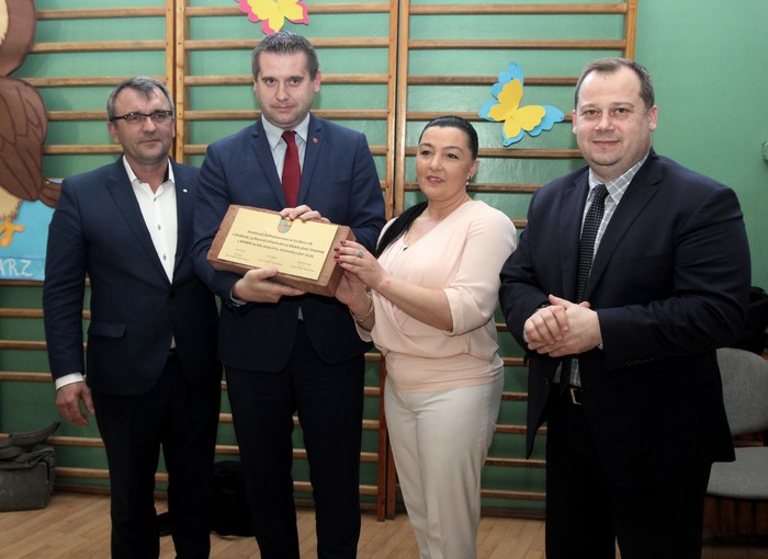 Podpisanie preumowy na realizację projektu pn. „Budowa i wyposażenie Zespołu Placówek Oświatowych w Piotrkowicach”