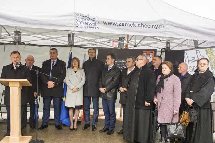 Uroczyste przekazanie i wmurowanie aktu erekcyjnego pod budowę przedszkola i żłobka w Chęcinach