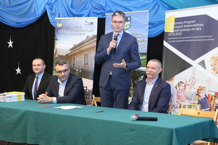 Uroczystość podpisania umów na realizację projektów w zakresie aktywizacji osób zagrożonych wykluczeniem