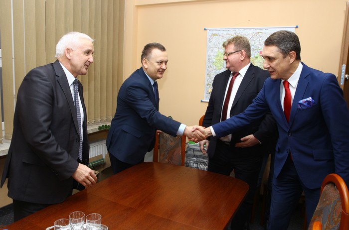 Wręczanie nagród dla innowacyjnych gmin