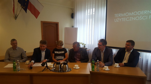 Połaniec: auto dla strażaków i termomodernizacja budynku urzędu