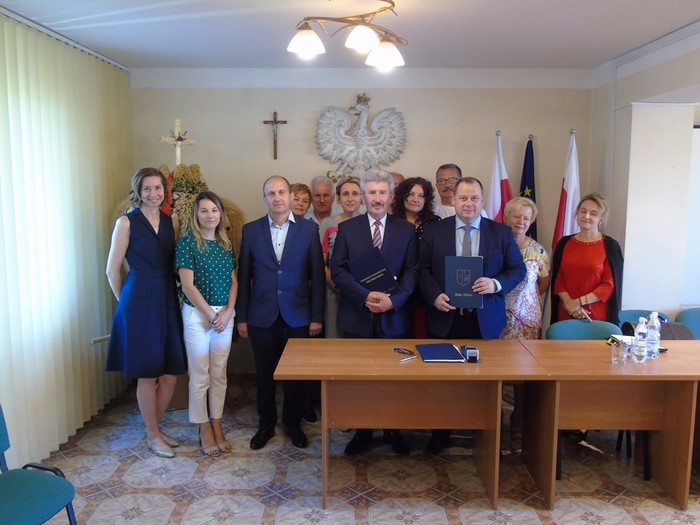 Podpisano umowy w Oleśnicy, Łubnicach i Rytwianach