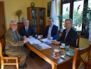 Umowa na budowę Ośrodka Edukacji Przyrodniczej w Umianowicach podpisana!