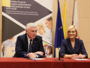 Marszałek Andrzej Bętkowski i Wicemarszałek Renata Janik podpisali umowy na  dofinansowanie 10 projektów RPO, z których skorzysta blisko 1100  mieszkańców regionu świętokrzyskiego.