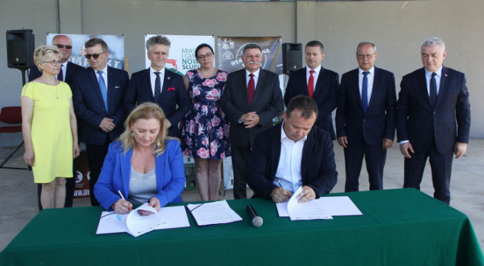 W-Nowej-Słupi-wybudują-Park-Dziedzictwa-Gór-Świętokrzyskich-Łysa-Góra-768x423