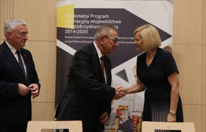 Świętokrzyskie krajowym liderem we wdrażaniu projektów Europejskiego Funduszu Społecznego! 