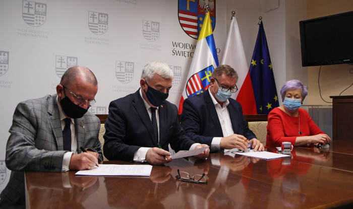 Podpisanie umowy z gminą Solec-Zdrój 