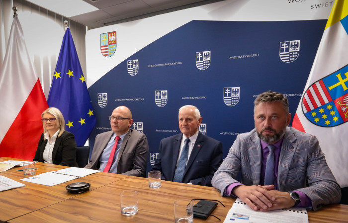 czonkowie Zarządu Tomasz Jamka, Marek Jońca, dyrektorzy Katarzyna Kubicka i Jacek Sułek