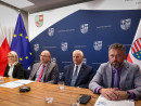 czonkowie Zarządu Tomasz Jamka, Marek Jońca, dyrektorzy Katarzyna Kubicka i Jacek Sułek