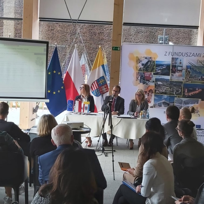 Konsultacje społeczne 