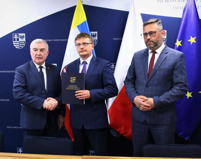 Poprawa efektywności energetycznej i rewitalizacja – kolejne trzy umowy na dofinansowanie projektów z funduszy unijnych zostały podpisane 