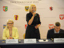 Przemawia wicemarszałek Renata Janik