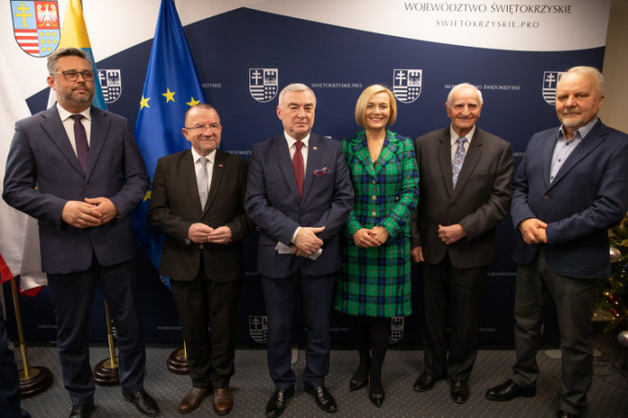 Konferencja na temat zatwierdzenia Program Regionalnego Fundusze Europejskie dla Świętokrzyskiego 2021-2027