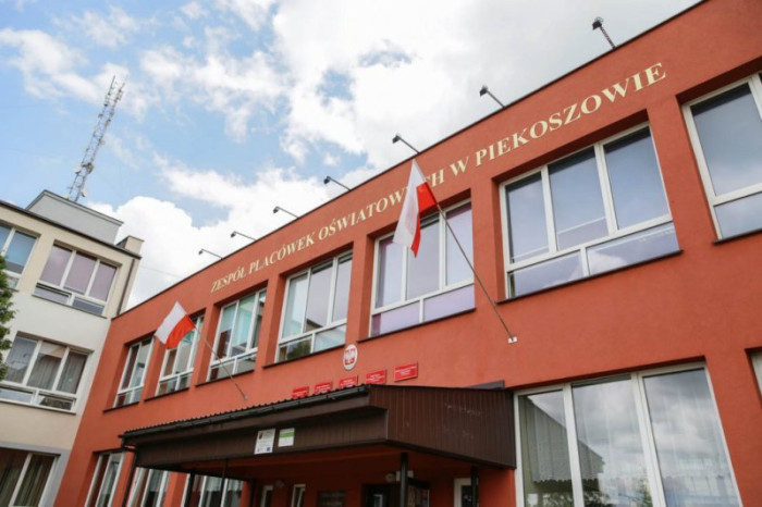 Zespół Placówek Oświatowych w Piekoszowie
