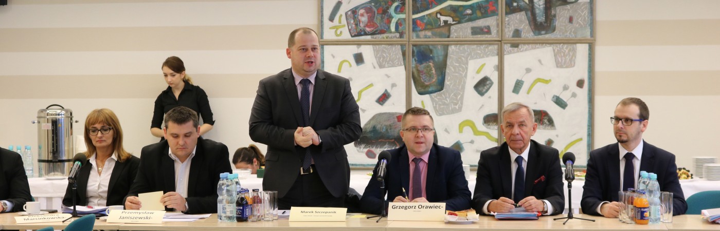 Uczestnicy XII posiedzenia Komitetu Monitorującego RPOWŚ na lata 2014-2020