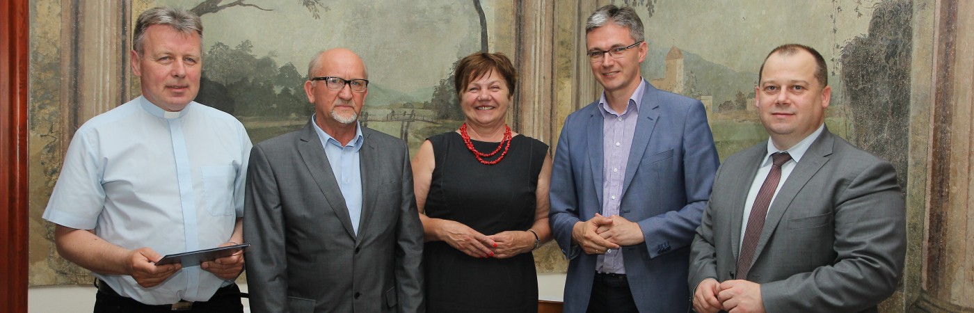 Podpisanie umów na zachowanie dziedzictwa kulturowego 