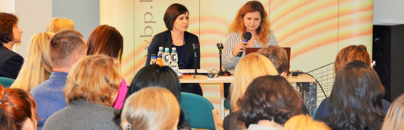 Spotkanie informacyjne pn. Jak prawidłowo zrealizować i rozliczyć projekt w ramach Priorytetu 8 i 9 Regionalnego Programu Operacyjnego Województwa Świętokrzyskiego 2014-2020 zorganizował Departament Wdrażania Europejskiego Funduszu Społecznego UMWŚ