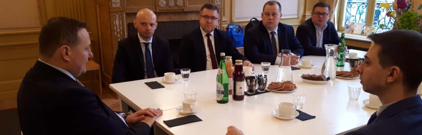 O potencjale gospodarczym Buska Zdroju i Sandomierza w Amsterdamie i Brukseli 