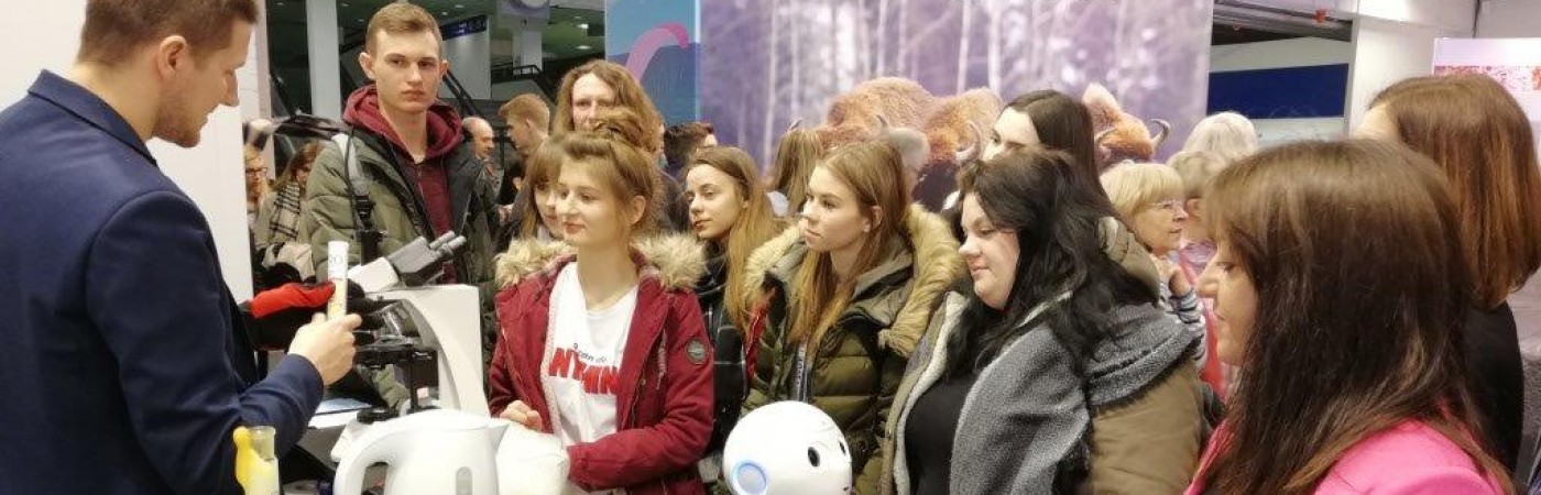 Młodzież na Targach ITB w Berlinie