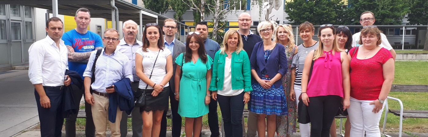 AUSTRIACKI SYSTEM SZKOLNICTWA ZAWODOWEGO PRZYKŁADEM DLA ŚWIĘTOKRZYSKIEGO