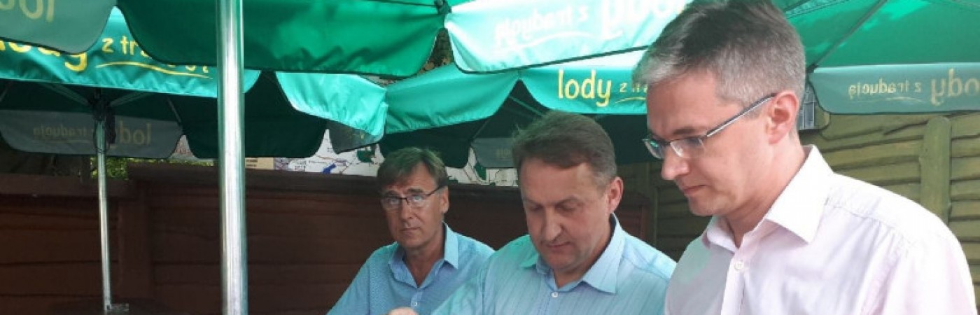 Nową ścieżką rowerową po gminie Bodzentyn
