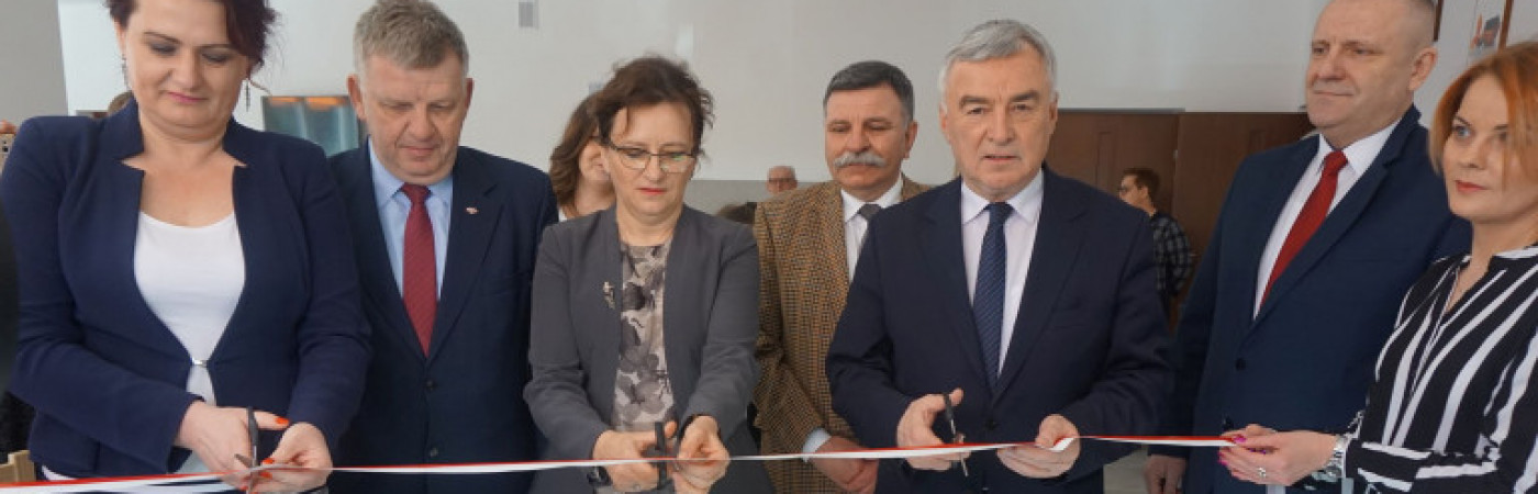 Nowa świetlica i mieszkania socjalne w gminie Kunów