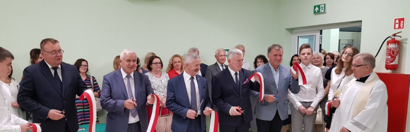 Nowy rok szkolny rozpoczęli w nowej szkole