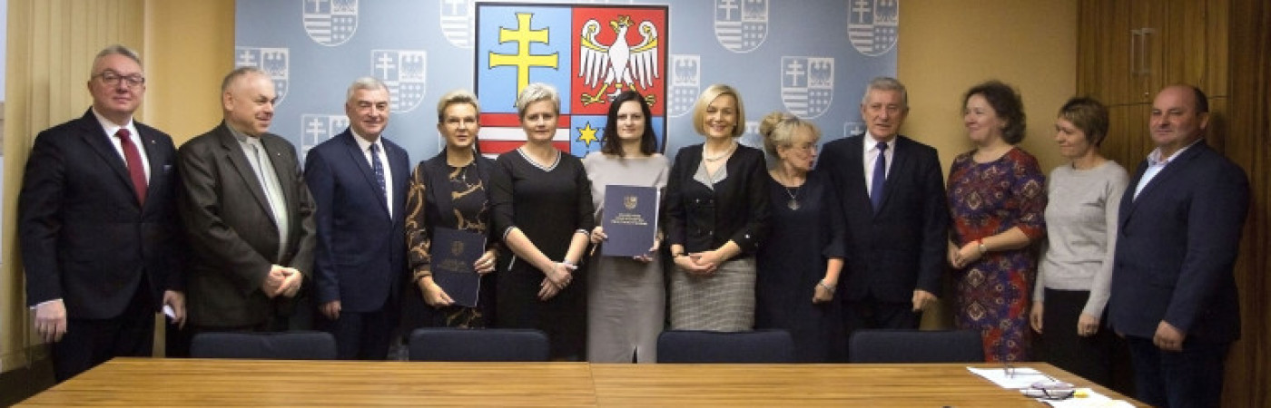  Dofinansowanie-na-Rozwój-wysokiej-jakości-usług-społecznych 