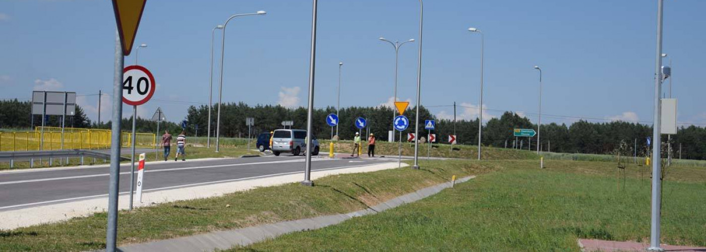 Droga wojewódzka nr 755 w pobliżu Ćmielowa